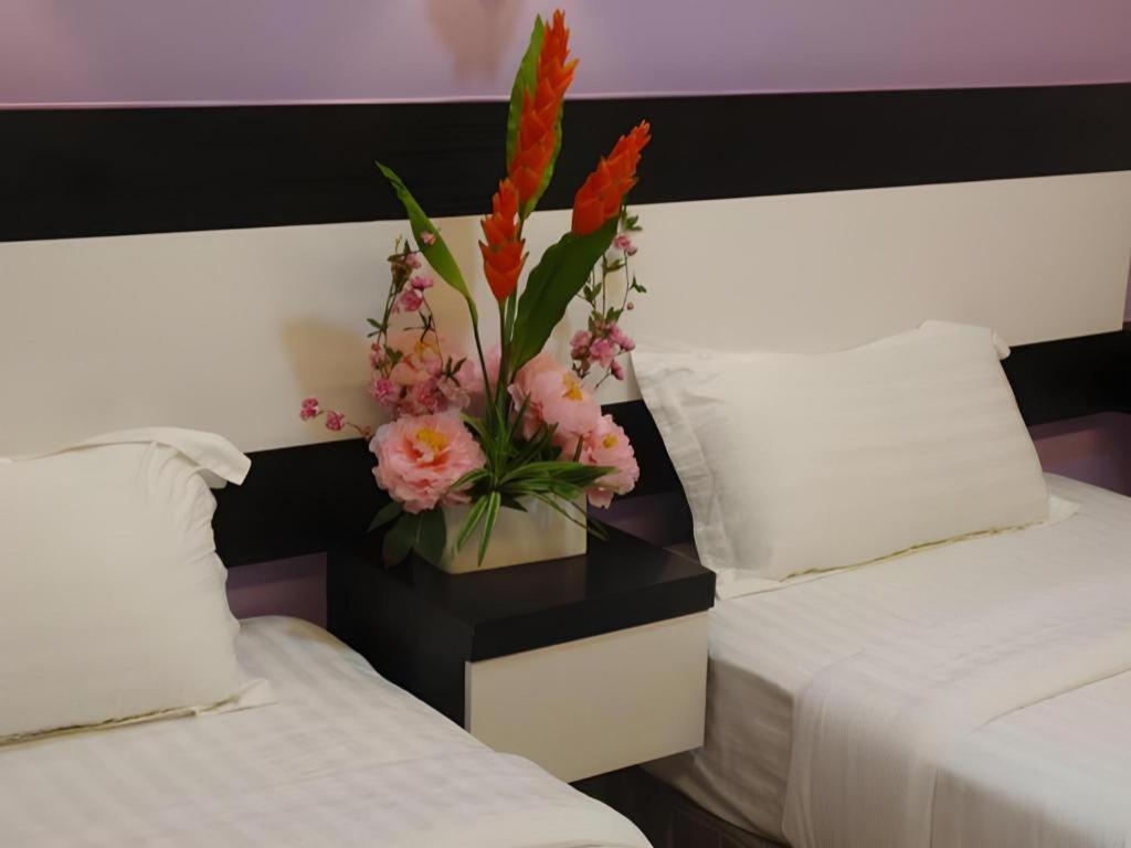 Star Moon Hotel